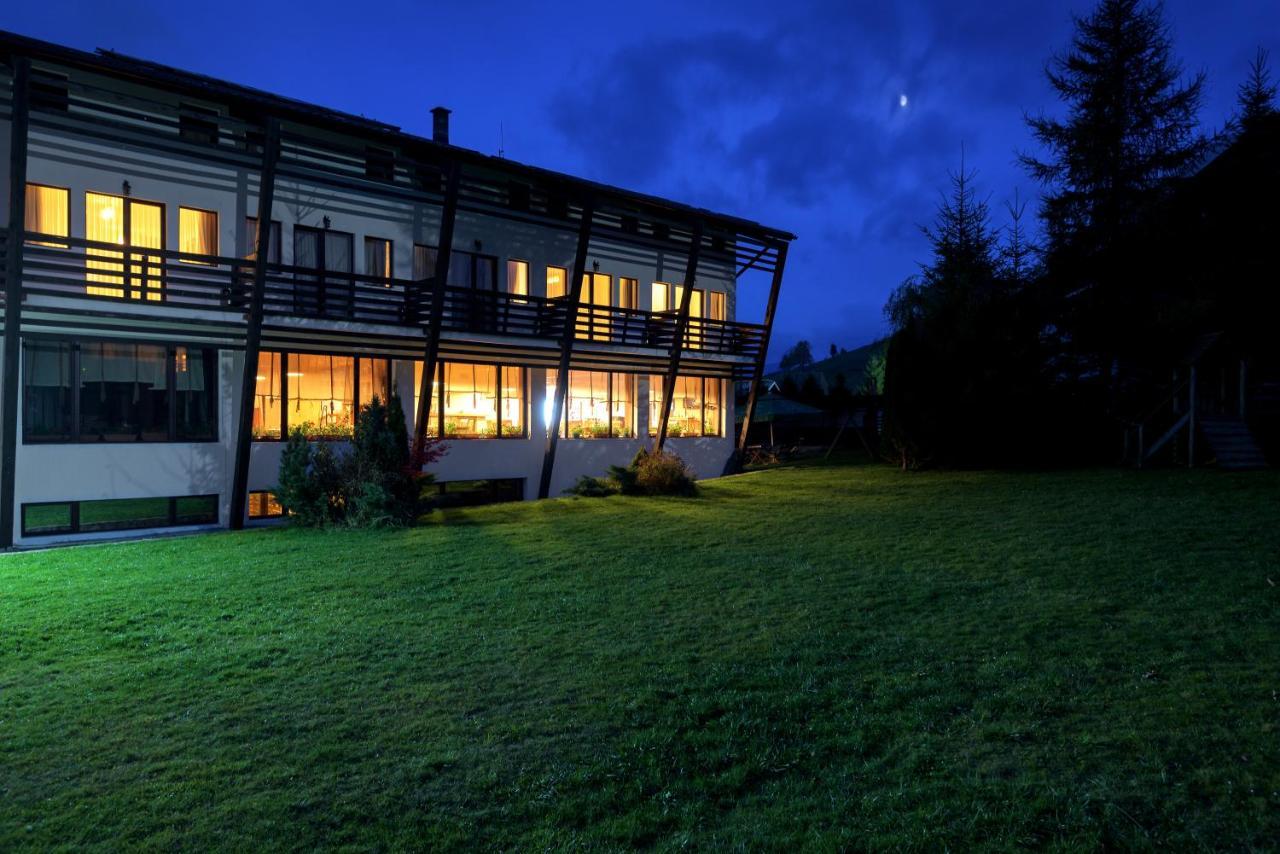 Casa Muntelui Fundata Exterior foto