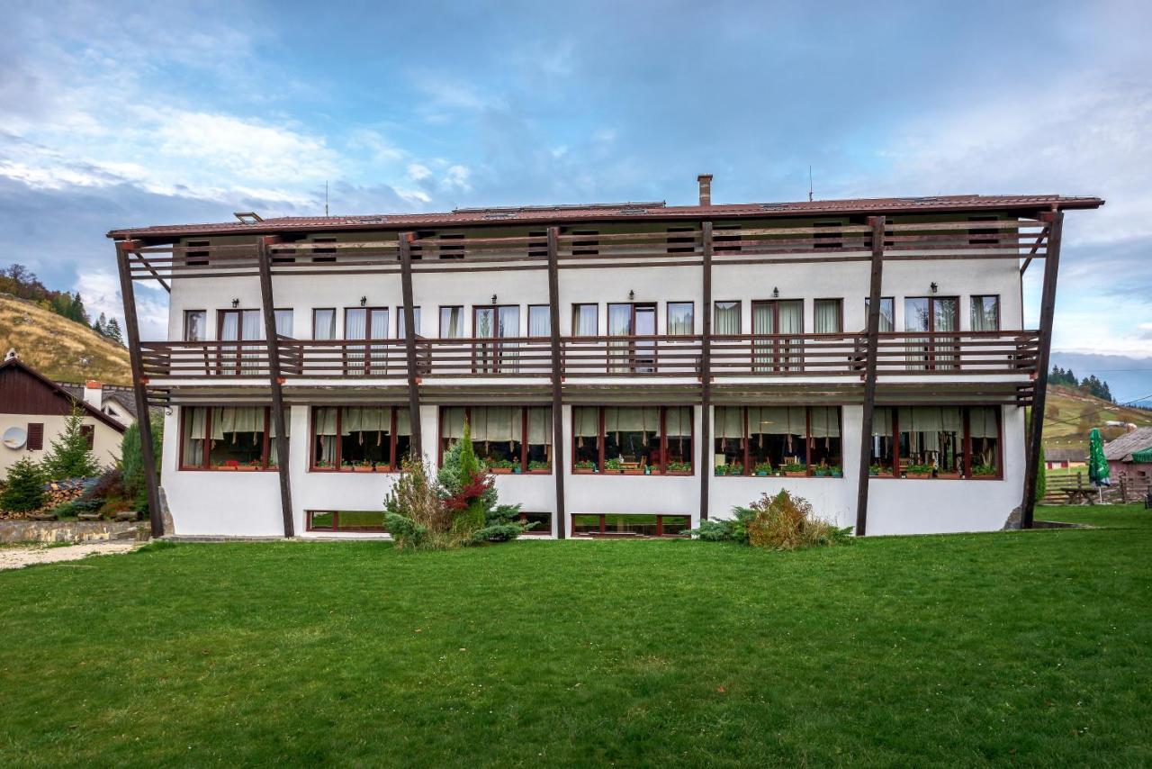 Casa Muntelui Fundata Exterior foto